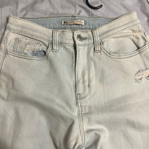 selling because i never wore them and didnt fit the way i wanted to. brand new !